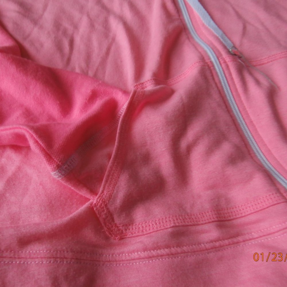 Light hoodie with skull - Picture 2 of 6